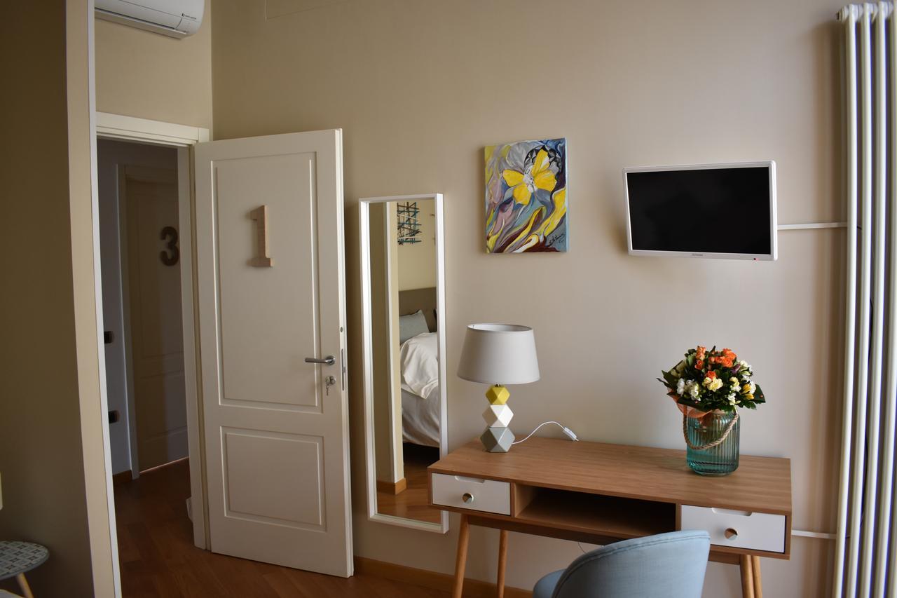 I Vicere B&B Deluxe Napoli Ngoại thất bức ảnh